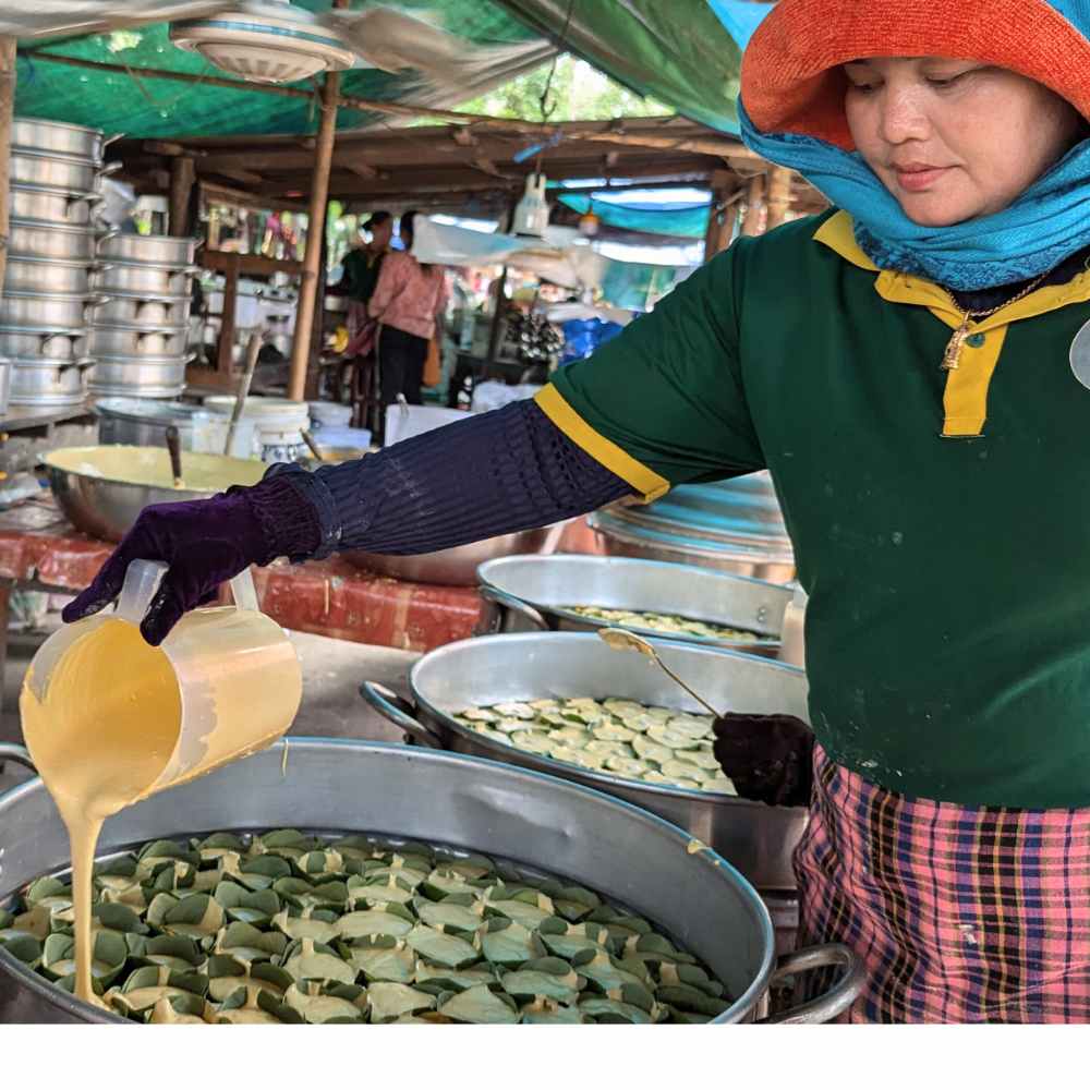 Visit Preah Dak Village – Discover this charming village located 16 kilometers from Siem Reap.