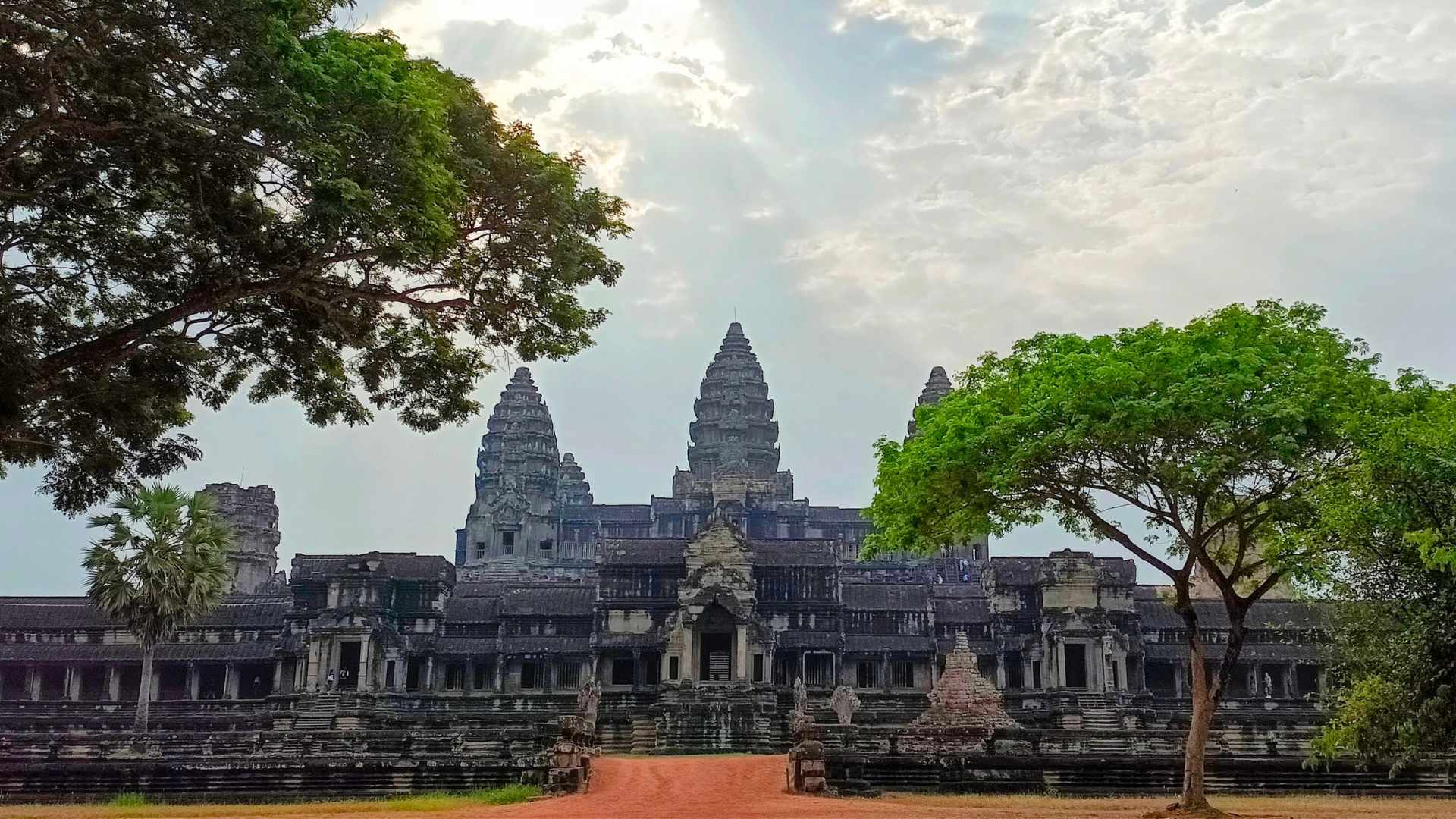 Why Smart Travelers Are Ditching Exiting Angkor Wat's Main Gate for This Quiet Secret - Angkor Wat Eastern Entrance