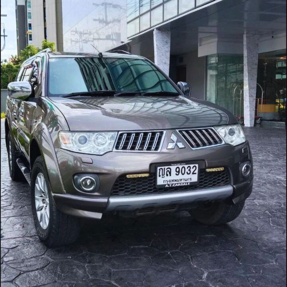 Bangkok to Siem Reap by Taxi or Minivan with Private Driver