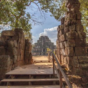 Koh Ker and Boeng Mealea Jungle Explorer