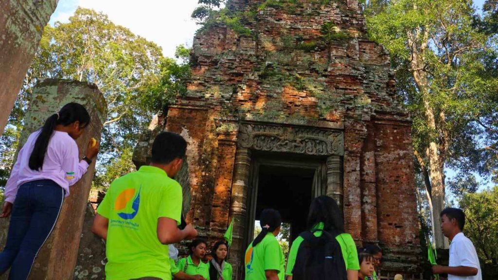 Koh Ker Temple - Locals Say This Temple Beats Angkor Wat - And Almost No Tourists Go There