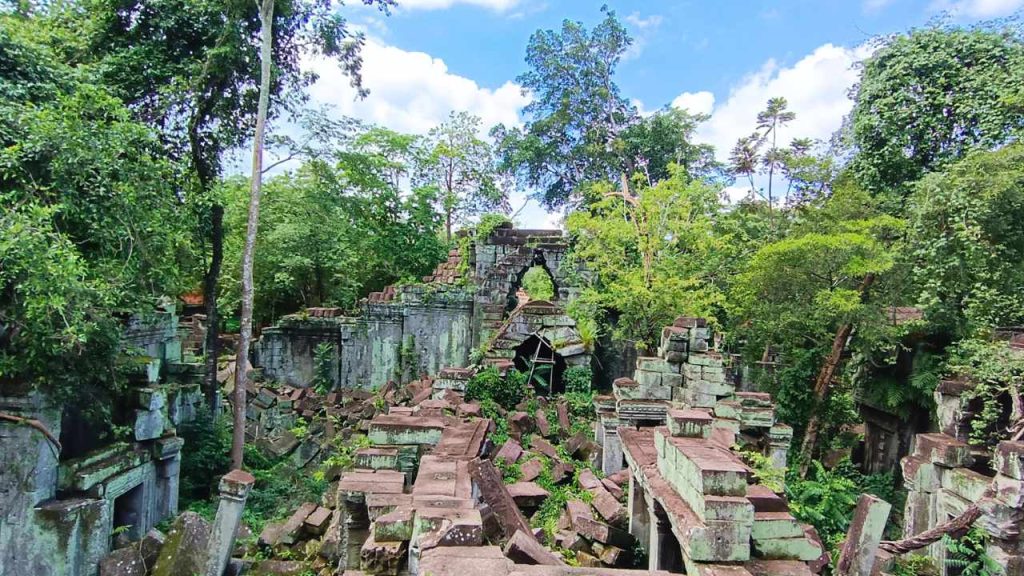 Budget Private Angkor Tours - 2 Couples, 2 Days, Every Iconic Temple for Under $92