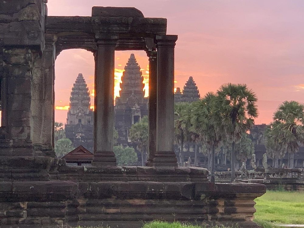 Best Angkor Wat Tours in Siem Reap - Get the Right Sunrise, Sunset, Private or Small Group Fit Without Wasting a Single Temple Day
